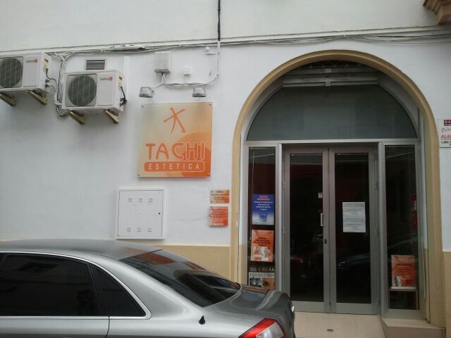 Fachada antigua de Tachi
