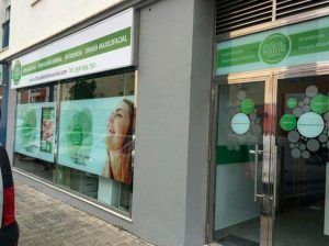 decoracion-fachada-clinica-dental